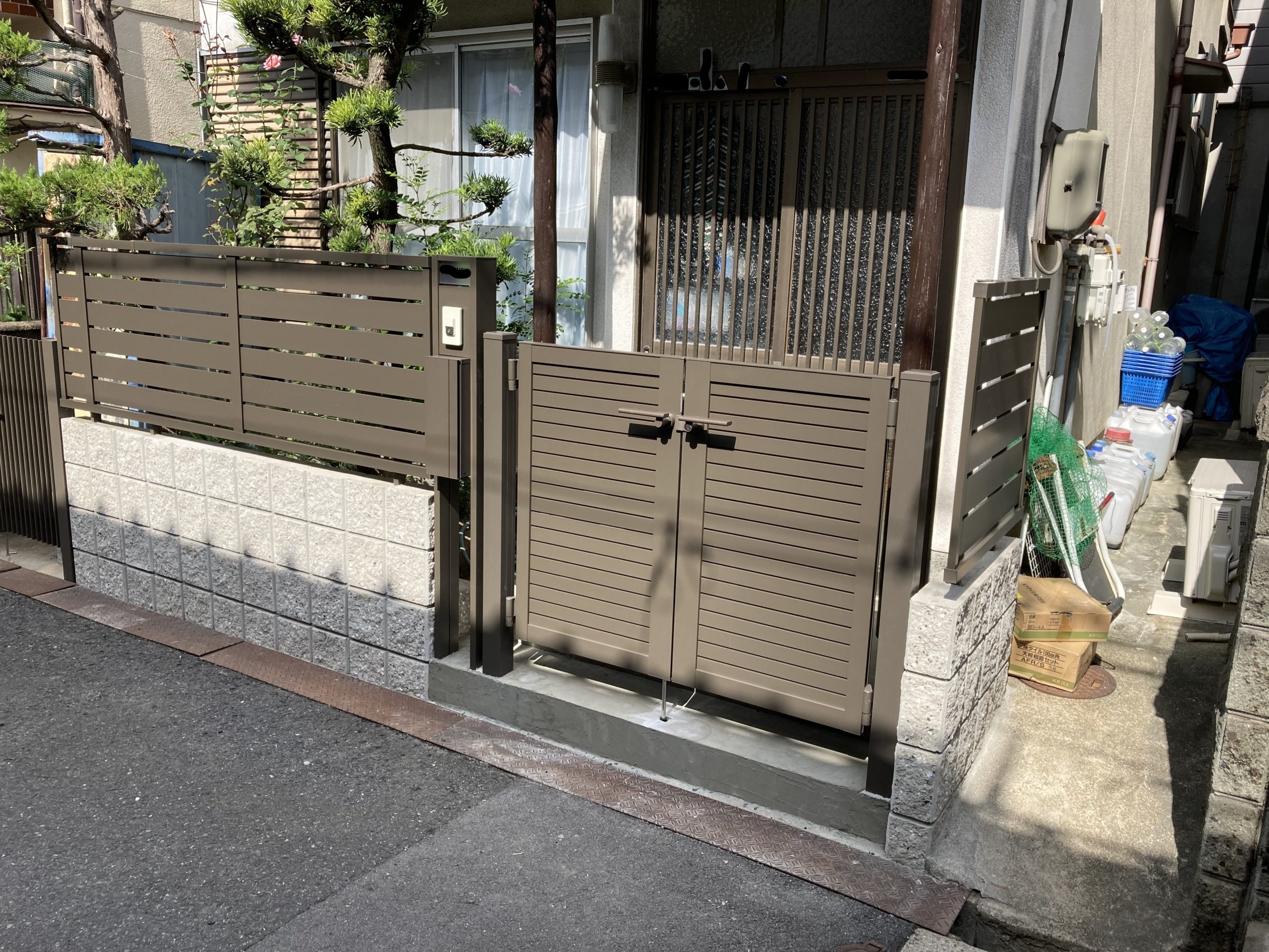 四条畷市 玄関前外構工事 柿本工務店